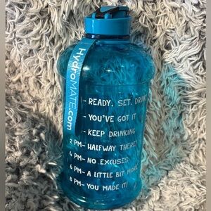 Hydromate 73 oz (2.2 liters) motivational water bottle, teal blue